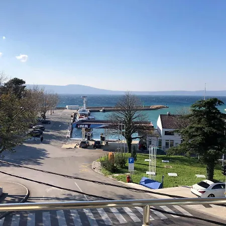 I Sobe Ivancic1 3* Novi Vinodolski