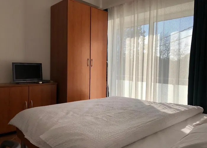 I Sobe Ivancic1 3* Novi Vinodolski